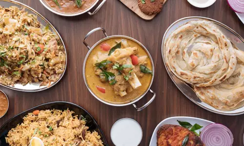 ചായക്ക് മുതല്‍ ബിരിയാണിക്ക് വരെ വില കൂട്ടി; ഹോട്ടൽ ഭക്ഷണത്തിന് തീവില