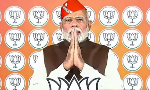 ജനാധിപത്യത്തിന്റെ ശത്രു കുടുംബ രാഷ്ട്രീയമാണെന്ന് നരേന്ദ്രമോദി ജനാധിപത്യത്തിന്റെ ശത്രു കുടുംബ രാഷ്ട്രീയമാണെന്ന് നരേന്ദ്രമോദി