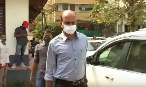 ചോദ്യം ചെയ്യലിന് ഹാജരായില്ലെങ്കിൽ കൂടുതൽ കേസുകളെടുക്കുമെന്ന് ഭീഷണിപ്പെടുത്തി; സാമ്പത്തികത്തട്ടിപ്പ് കേസിൽ എസ്പിക്കെതിരെ സായ് ശങ്കർ ഹൈക്കോടതിയിൽ