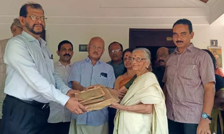 ഡോ. എം ഗംഗാധരന്‍റെ ഗ്രന്ഥശേഖരം കാലിക്കറ്റ് സര്‍വകലാശാലക്ക്