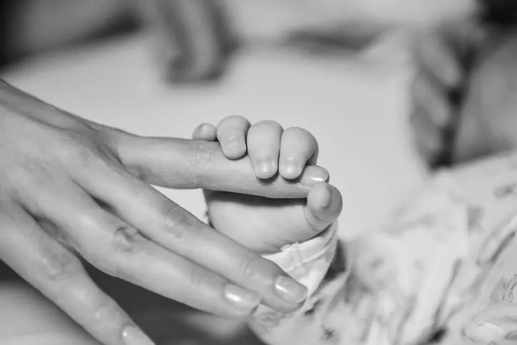 കാസർകോട്ടും അനധികൃത ദത്തെടുക്കല്‍; 48 ദിവസം പ്രായമായ കുഞ്ഞിനെ കേരളത്തിലെത്തിച്ചത് മുംബൈയില്‍ നിന്ന്