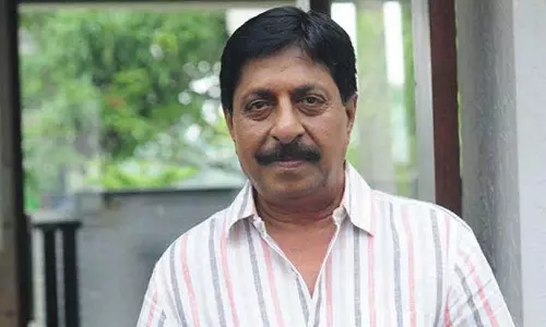 ശ്രീനിവാസന്റെ ആരോഗ്യനില തൃപ്തികരമെന്ന് മെഡിക്കൽ ബുള്ളറ്റിൻ ശ്രീനിവാസന്റെ ആരോഗ്യനില തൃപ്തികരമെന്ന് മെഡിക്കൽ ബുള്ളറ്റിൻ