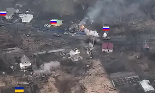 നിരവധി റഷ്യൻ ടാങ്കുകൾക്കെതിരെ പോരാടി ഒരൊറ്റ യുക്രൈൻ ടാങ്ക്