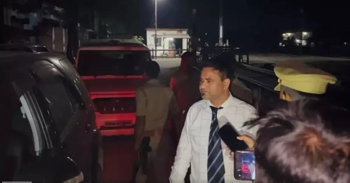 ആറ് കിലോമീറ്ററിനുള്ളിൽ ആറ് തവണ വാഹന പരിശോധന; വീഡിയോ പുറത്ത് വിട്ട് ഡോ.കഫീൽഖാൻ