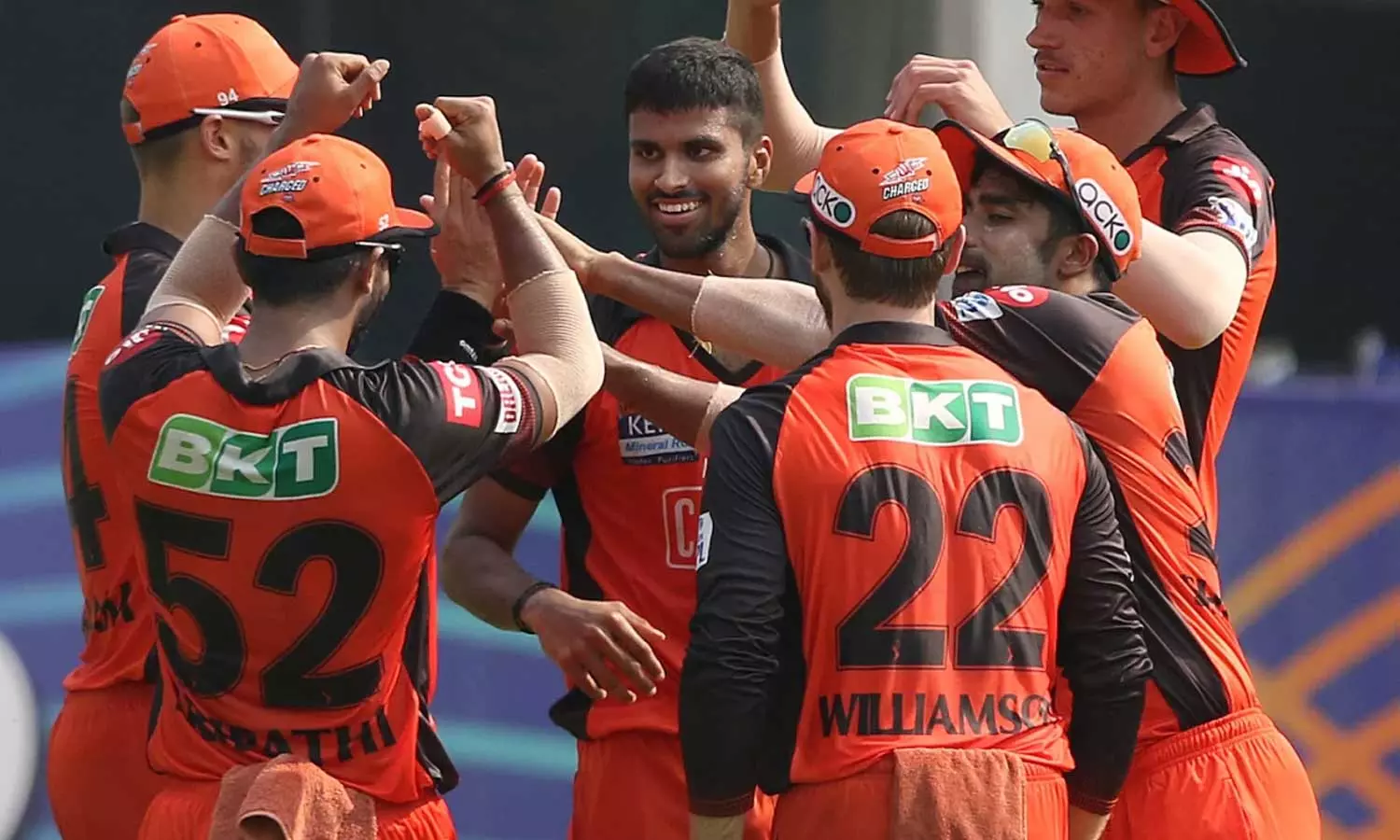 ചെന്നൈയെ എറിഞ്ഞിട്ട് ഹൈദരാബാദ്; 155 റൺസ് വിജയലക്ഷ്യം