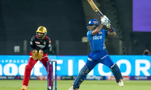 തകർച്ചയിൽ നിന്ന് കരകയറ്റി സൂര്യകുമാർ;മുംബൈ ഇന്ത്യൻസിന് ഭേദപ്പെട്ട സ്‌കോർ