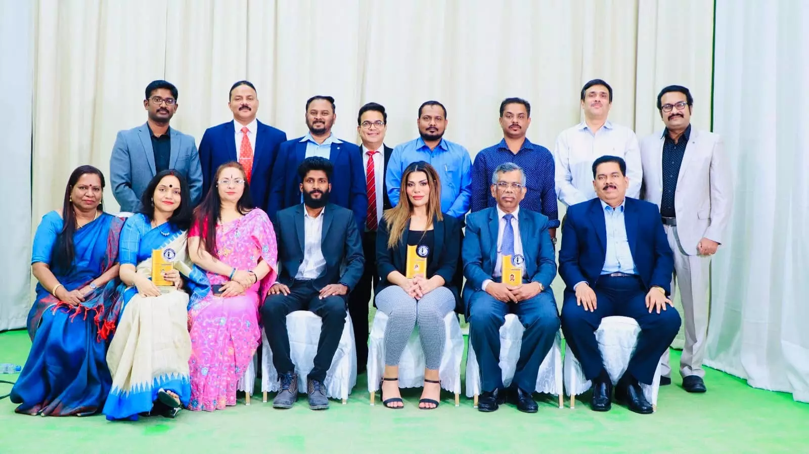 പ്രവാസികളും നിയമപ്രശ്നങ്ങളും; വെബിനാർ സംഘടിപ്പിച്ചു പ്രവാസികളും നിയമപ്രശ്നങ്ങളും; വെബിനാർ സംഘടിപ്പിച്ചു