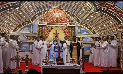 സെന്റ്‌ പീറ്റേഴ്സിൽ ഹാശാ ശുശ്രൂഷകൾക്ക് തുടക്കമായി