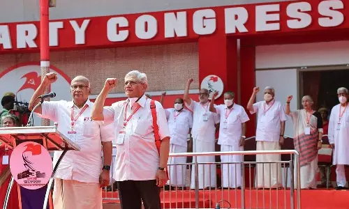 ചെങ്കടലായി കണ്ണൂർ; സിപിഎം പാർട്ടി കോൺഗ്രസിന് ഉജ്ജ്വല സമാപനം ചെങ്കടലായി കണ്ണൂർ; സിപിഎം പാർട്ടി കോൺഗ്രസിന് ഉജ്ജ്വല സമാപനം