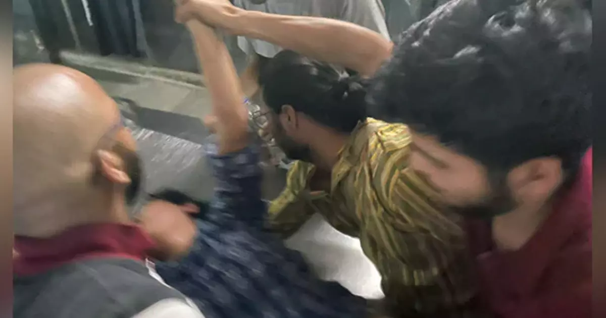 ജെ.എന്.യു വിദ്യാര്ഥികളെ ആക്രമിച്ച സംഭവം: എ.ബി.വി.പി പ്രവര്ത്തകര്ക്കെതിരെ കേസെടുത്തു ജെ.എന്.യു വിദ്യാര്ഥികളെ ആക്രമിച്ച സംഭവം: എ.ബി.വി.പി പ്രവര്ത്തകര്ക്കെതിരെ കേസെടുത്തു