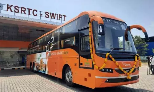 കെ.എസ്.ആർ.ടി.സി-സ്വിഫ്റ്റ് ഇന്ന് മുതൽ സർവ്വീസ് ആരംഭിക്കും; മുഖ്യമന്ത്രി ഫ്ളാഗ് ഓഫ് ചെയ്യും കെ.എസ്.ആർ.ടി.സി-സ്വിഫ്റ്റ് ഇന്ന് മുതൽ സർവ്വീസ് ആരംഭിക്കും; മുഖ്യമന്ത്രി ഫ്ളാഗ് ഓഫ് ചെയ്യും