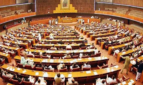 പുതിയ പാക് പ്രധാനമന്ത്രിയെ ഇന്നറിയാം; ദേശീയ അസംബ്ലി യോഗം ഇന്ന് പുതിയ പാക് പ്രധാനമന്ത്രിയെ ഇന്നറിയാം; ദേശീയ അസംബ്ലി യോഗം ഇന്ന്