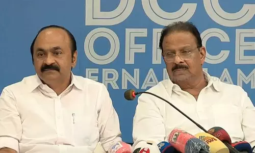 കെ.വി തോമസിന്റേത് കള്ള മനസ്സെന്ന് കെ സുധാകരന്, സംഘപരിവാറിനും മുഖ്യമന്ത്രിക്കും ഇടയില് ഇടനിലക്കാരുണ്ടെന്ന് വി.ഡി സതീശന് കെ.വി തോമസിന്റേത് കള്ള മനസ്സെന്ന് കെ സുധാകരന്, സംഘപരിവാറിനും മുഖ്യമന്ത്രിക്കും ഇടയില് ഇടനിലക്കാരുണ്ടെന്ന് വി.ഡി സതീശന്