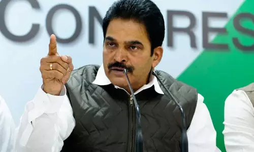 കേരളത്തിൽ ബിജെപിയും - സിപിഐഎം തമ്മിലാണ് കൂട്ടുകെട്ട്: കെ സി വേണുഗോപാൽ കേരളത്തിൽ ബിജെപിയും - സിപിഐഎം തമ്മിലാണ് കൂട്ടുകെട്ട്: കെ സി വേണുഗോപാൽ