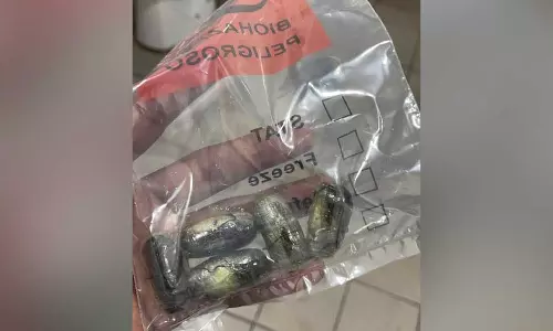 വയറിനുള്ളിൽ ഒളിപ്പിച്ച് മയക്കുമരുന്ന് കടത്താൻ ശ്രമം; യാത്രക്കാരൻ ദോഹ വിമാനത്താവളത്തിൽ പിടിയിൽ