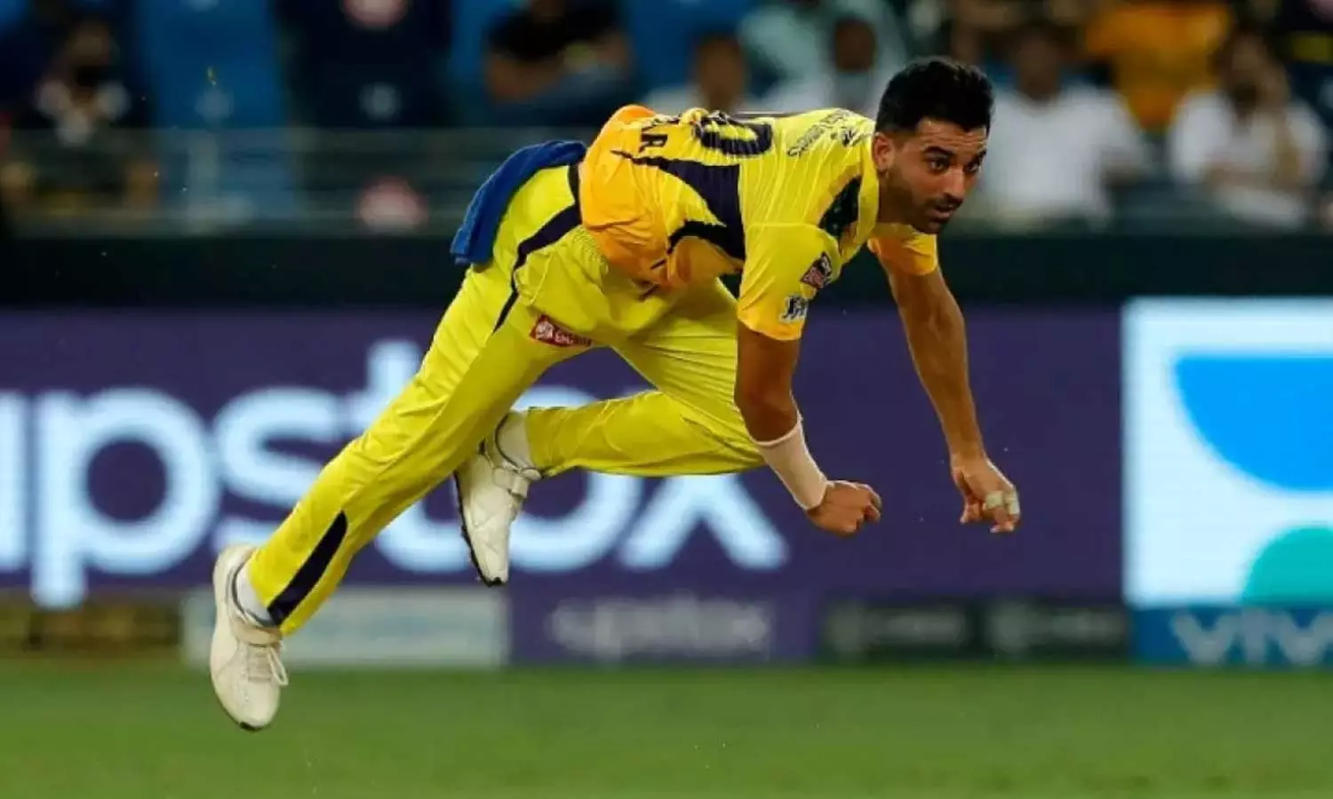 ചെന്നൈയെ രക്ഷിക്കാൻ ചാഹറും ഇല്ല: ഈ സീസൺ നഷ്ടമാകുമെന്ന് റിപ്പോർട്ട് ചെന്നൈയെ രക്ഷിക്കാൻ ചാഹറും ഇല്ല: ഈ സീസൺ നഷ്ടമാകുമെന്ന് റിപ്പോർട്ട്