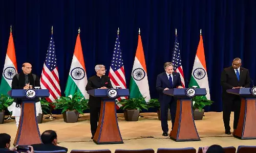 ഇന്ത്യയിലെ മനുഷ്യാവകാശ ലംഘനങ്ങൾ ഞങ്ങള് നിരീക്ഷിക്കുന്നുണ്ട്- രാജ്നാഥ് സിങ്ങിനെയും എസ്. ജയശങ്കറിനെയും സാക്ഷിനിർത്തി ആന്റണി ബ്ലിങ്കന്റെ മുന്നറിയിപ്പ് ഇന്ത്യയിലെ മനുഷ്യാവകാശ ലംഘനങ്ങൾ ഞങ്ങള് നിരീക്ഷിക്കുന്നുണ്ട്- രാജ്നാഥ് സിങ്ങിനെയും എസ്. ജയശങ്കറിനെയും സാക്ഷിനിർത്തി ആന്റണി ബ്ലിങ്കന്റെ മുന്നറിയിപ്പ്