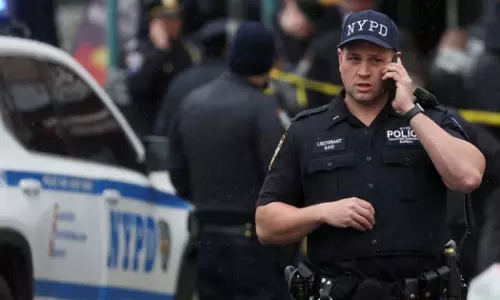 ന്യൂയോർക്കിലെ സബ്‌വേയിൽ വെടിവെപ്പ്; 13 പേർക്ക് പരിക്ക്, ഒരാളുടെ നില ഗുരുതരം