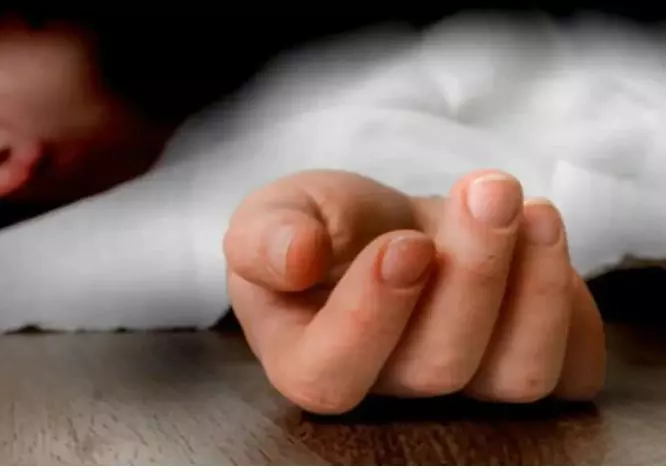 മൂന്ന് വയസുകാരന്റെ കൊലപാതകം; കൂടുതൽ പ്രതികളുണ്ടെന്ന് മുത്തച്ഛൻ മൂന്ന് വയസുകാരന്റെ കൊലപാതകം; കൂടുതൽ പ്രതികളുണ്ടെന്ന് മുത്തച്ഛൻ