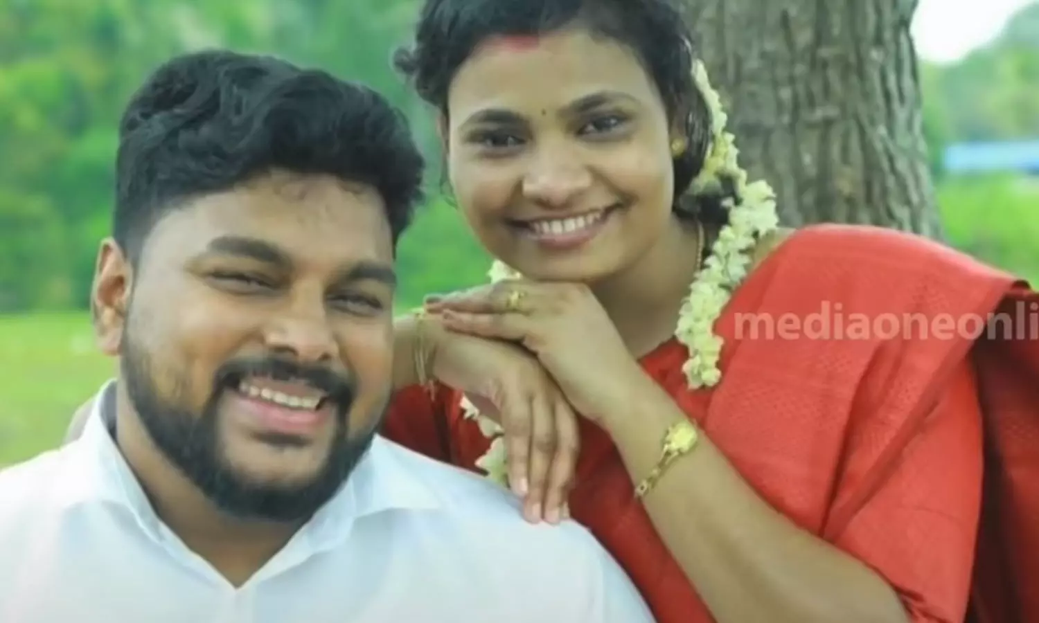 പാർട്ടിയെ അറിയിക്കാത്തത് വിവാഹം നടക്കുമെന്ന് ഉറപ്പില്ലാത്തതിനാൽ; ഷെജിനും ജോയ്സ്നയും മീഡിയവണിനോട് പാർട്ടിയെ അറിയിക്കാത്തത് വിവാഹം നടക്കുമെന്ന് ഉറപ്പില്ലാത്തതിനാൽ; ഷെജിനും ജോയ്സ്നയും മീഡിയവണിനോട്