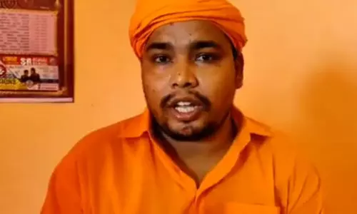 മുസ്ലിം സ്ത്രീകളെ ബലാത്സംഗം ചെയ്യാൻ ആഹ്വാനം: ബജ്റങ് മുനി അറസ്റ്റിൽ മുസ്ലിം സ്ത്രീകളെ ബലാത്സംഗം ചെയ്യാൻ ആഹ്വാനം: ബജ്റങ് മുനി അറസ്റ്റിൽ