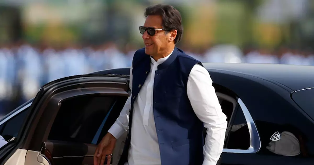 അധികാരമില്ലാത്ത ഞാന്‍ അപകടകാരി, ഇറക്കുമതി സര്‍ക്കാരിനെ അംഗീകരിക്കില്ല: ഇംറാന്‍ ഖാന്‍