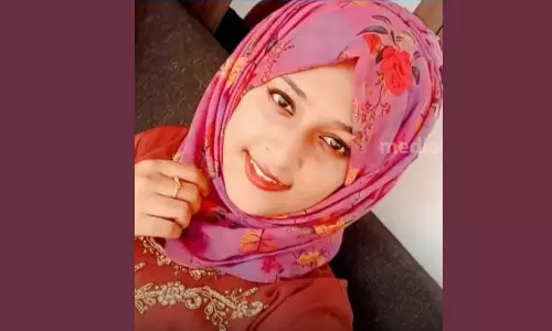 പരീക്ഷക്ക് തലേന്ന് വിദ്യാർഥിനി തൂങ്ങിമരിച്ച സംഭവം: ദുരൂഹതയുണ്ടെന്ന് കുടുബം, ജില്ലാ പൊലീസ് മേധാവിക്ക് പരാതി പരീക്ഷക്ക് തലേന്ന് വിദ്യാർഥിനി തൂങ്ങിമരിച്ച സംഭവം: ദുരൂഹതയുണ്ടെന്ന് കുടുബം, ജില്ലാ പൊലീസ് മേധാവിക്ക് പരാതി