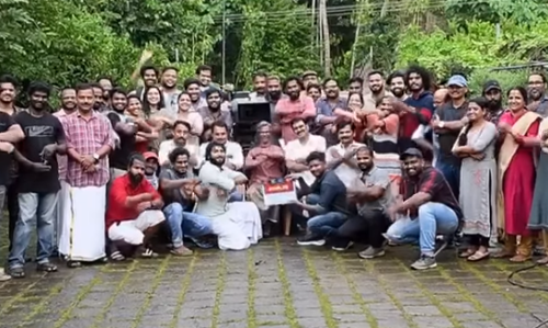 ഇതു പൊളിച്ചു മോനേ...വെറൈറ്റിയായി ഇന്ദ്രന്‍സിന്‍റെ ചാമ്പിക്കോ