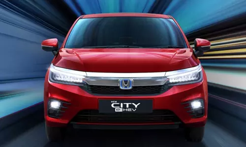 26.50 കിലോമീറ്റർ മൈലേജുമായി ഏറ്റവും ഇന്ധനക്ഷമതയുള്ള സെഡാൻ; ഹോണ്ട സിറ്റി ഹൈബ്രിഡ് ഇ. എച്ച്.ഇ.വി ബുക്കിങ് തുടങ്ങി
