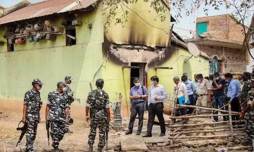 ബിർഭൂം ആക്രമണം: പെട്രോൾ കടത്താൻ സഹായിച്ച ഓട്ടോ ഡ്രൈവർ അറസ്റ്റിൽ