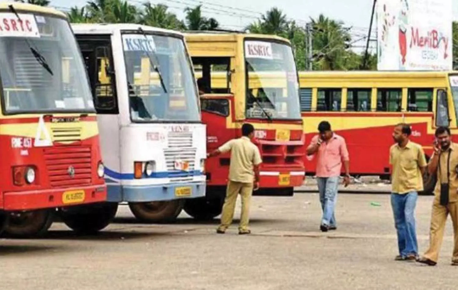 കെ.എസ്.ആര്‍.ടി.സി ജീവനക്കാർക്ക് ശമ്പളമില്ലാത്ത വിഷു: പ്രതിഷേധം ശക്തമാക്കാനൊരുങ്ങി തൊഴിലാളി യൂണിയനുകൾ