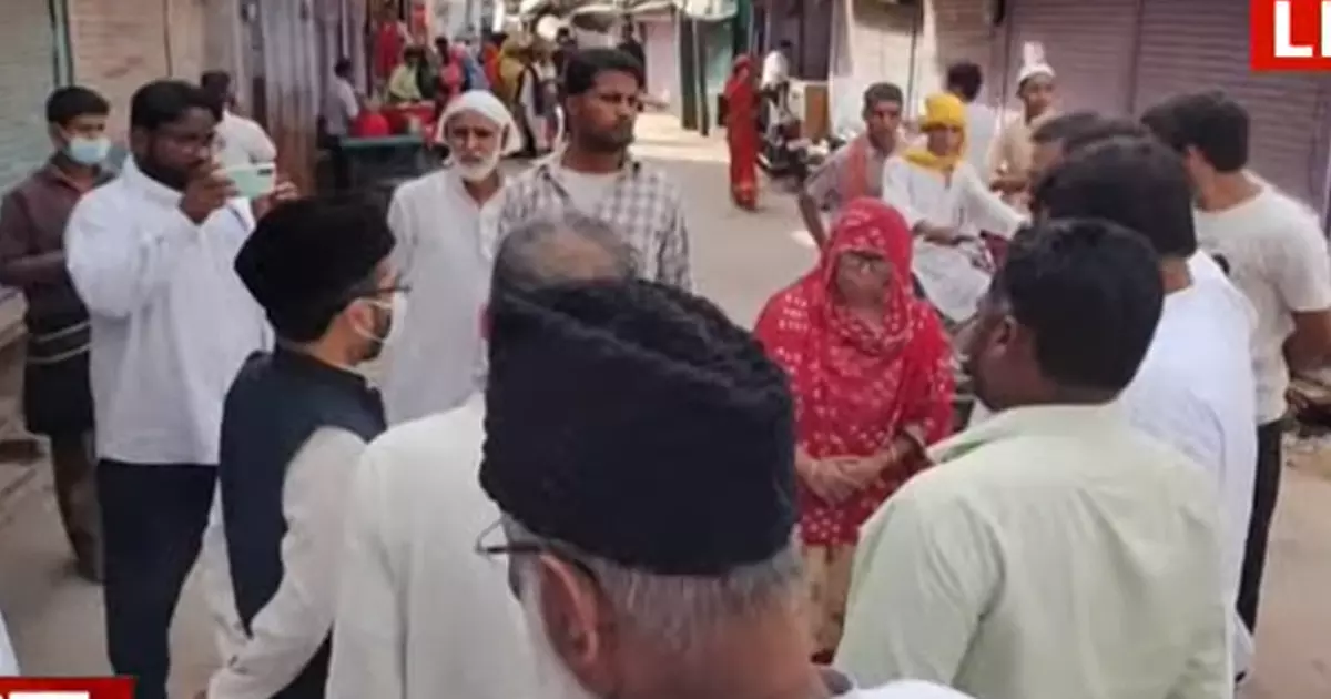 സംഘർഷം നടന്ന കരൗളിയിൽ സന്ദർശനം നടത്തി ജമാഅത്തെ ഇസ്‌ലാമി സംഘം