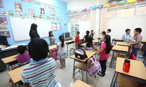 യു.എ.ഇയില് റമദാനിലെ വെള്ളിയാഴ്ചകളില് വിദ്യാര്ഥികള്ക്ക് ഓണ്ലൈന് പഠനം യു.എ.ഇയില് റമദാനിലെ വെള്ളിയാഴ്ചകളില് വിദ്യാര്ഥികള്ക്ക് ഓണ്ലൈന് പഠനം