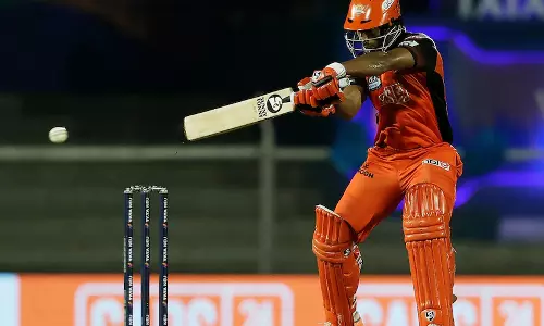 തകർത്താടി ത്രിപാടി; ഹൈദരാബാദിന് തകർപ്പൻ ജയം