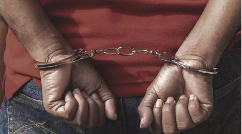 രാമനവമി സംഘർഷം: ജയിലിൽ കിടക്കുന്നവർക്കെതിരെയും കേസ് രാമനവമി സംഘർഷം: ജയിലിൽ കിടക്കുന്നവർക്കെതിരെയും കേസ്