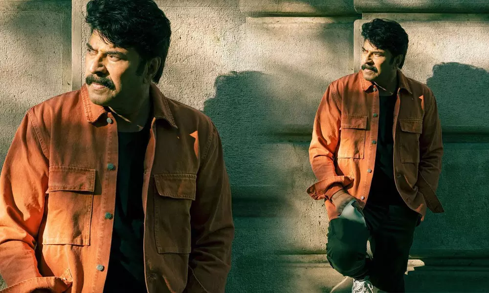 ഓറഞ്ച് ഡെനിം ജാക്കറ്റില്‍ വിഷു സ്പെഷ്യല്‍, സ്റ്റൈലിഷ് ലുക്കില്‍ മമ്മൂട്ടി