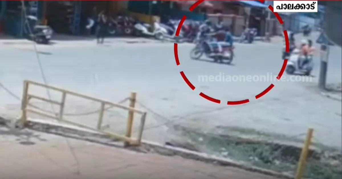 ശ്രീനിവാസന്‍റെ കൊലപാതകം: ഒരു ബൈക്കിന്‍റെ ഉടമയെ തിരിച്ചറിഞ്ഞു