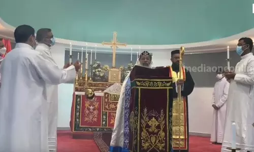 ഈസ്റ്റർ ആഘോഷത്തിൽ പ്രവാസികളും; ഗൾഫിലെ ദേവാലയങ്ങളിൽ ഈസ്റ്റർ ശുശ്രൂഷ ഈസ്റ്റർ ആഘോഷത്തിൽ പ്രവാസികളും; ഗൾഫിലെ ദേവാലയങ്ങളിൽ ഈസ്റ്റർ ശുശ്രൂഷ