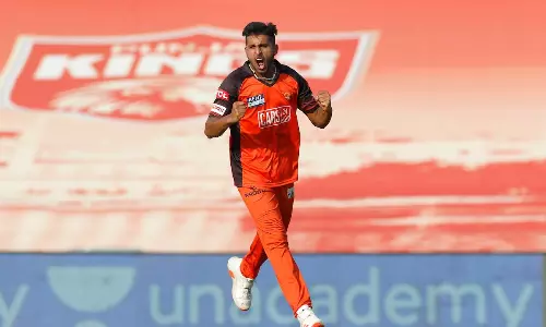 തീപ്പന്തുമായി ഉംറാന്‍, ലിവിങ്സ്റ്റണ്‍ വെടിക്കെട്ട്; ഹൈദരാബാദിന് ജയിക്കാന്‍ 152 റണ്‍സ്