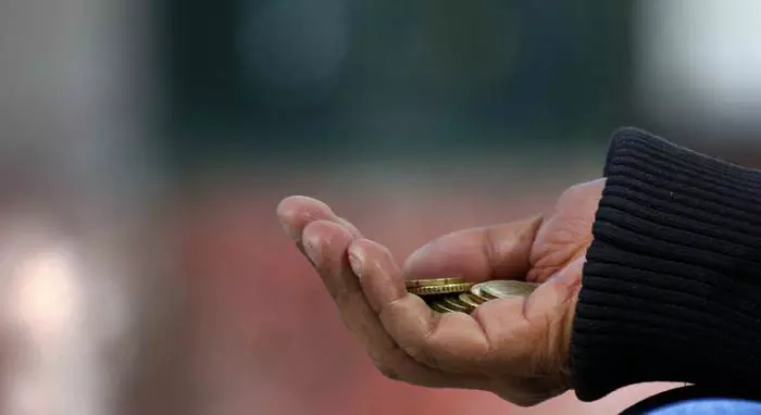 യാചകര്‍ക്കെതിരെ കര്‍ശന നടപടിയുമായി  അബൂദബി പൊലീസും