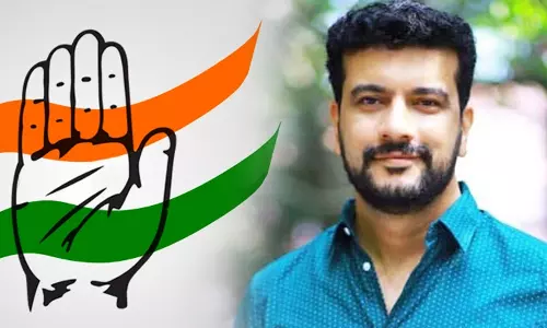 കോണ്‍ഗ്രസ് പക്ഷത്ത് നിന്നതുകൊണ്ടാണ് ചോദ്യങ്ങളുണ്ടാവുന്നത്, കമ്മ്യൂണിസ്റ്റ് കലാകാരന്മാര്‍ക്ക് ചോദ്യങ്ങള്‍ നേരിടേണ്ടി വരുന്നില്ല; രമേഷ് പിഷാരടി