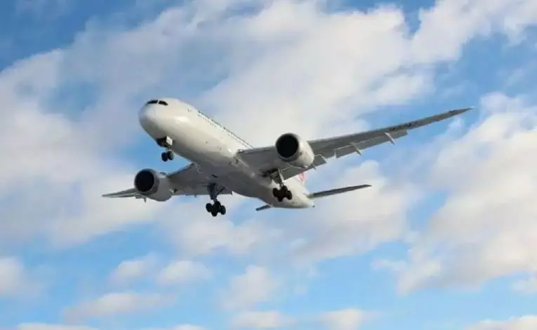 ഞായറാഴ്ച ഇന്ത്യക്കുള്ളിൽ പറന്നത് നാല് ലക്ഷം യാത്രക്കാർ; റെക്കോര്ഡ് ഞായറാഴ്ച ഇന്ത്യക്കുള്ളിൽ പറന്നത് നാല് ലക്ഷം യാത്രക്കാർ; റെക്കോര്ഡ്