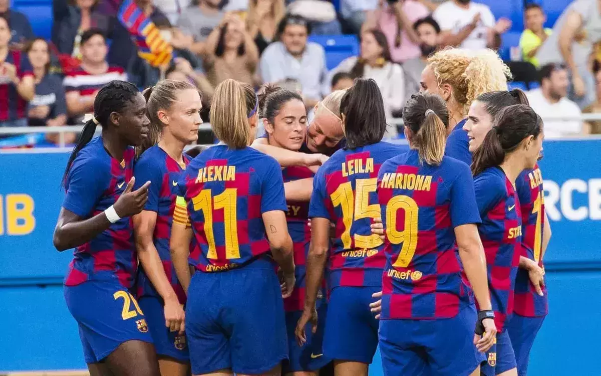 ഇന്ത്യയിലെ ബാഴ്സ ആരാധകർക്ക് സന്തോഷ വാർത്ത; സര്പ്രൈസൊരുക്കി പെന്യ ഡെൽ ബാഴ്സ കേരള ഇന്ത്യയിലെ ബാഴ്സ ആരാധകർക്ക് സന്തോഷ വാർത്ത; സര്പ്രൈസൊരുക്കി പെന്യ ഡെൽ ബാഴ്സ കേരള