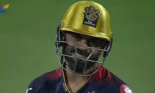 കഴിഞ്ഞ മത്സരത്തിൽ ഗോൾഡൻ ഡക്ക്, രണ്ടര കൊല്ലത്തിനിടെ സെഞ്ച്വറിയില്ല; വിരാട് കോഹ്‌ലി ഇടവേളയെടുക്കണമെന്ന് രവി ശാസ്ത്രിയും കെവിൻ പീറ്റേഴ്‌സണും