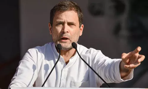 ഇത് ഭരണകൂടത്തിന്റെ ന്യൂനപക്ഷ വേട്ട; ജഹാംഗീര്‍പുരിയിലെ ബുൾഡോസർ നടപടിയെ വിമർശിച്ച് രാഹുൽ ഗാന്ധി