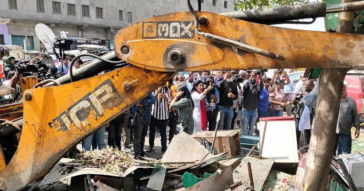 ജഹാംഗീര്പുരിയിലെ കെട്ടിടങ്ങള് പൊളിക്കുന്നതിനുള്ള സ്റ്റേ തുടരും ജഹാംഗീര്പുരിയിലെ കെട്ടിടങ്ങള് പൊളിക്കുന്നതിനുള്ള സ്റ്റേ തുടരും