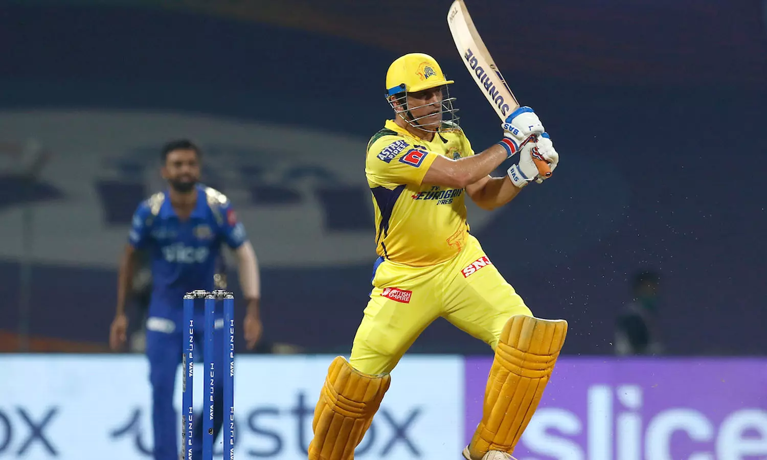 തലയുടെ വൺമാൻ ഷോ; ചെന്നൈക്ക് അപ്രതീക്ഷിത ജയം തലയുടെ വൺമാൻ ഷോ; ചെന്നൈക്ക് അപ്രതീക്ഷിത ജയം