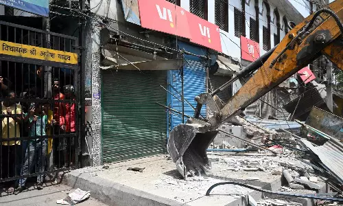 ബിജെപി കോർപ്പറേഷന് പൊലീസ് ഒത്താശ ചെയ്യുന്നു; ഡൽഹിയിലെ പൊളിക്കൽ നടപടിക്കെതിരെ പ്രതിഷേധിക്കാൻ സിപിഎം