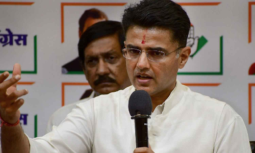 സോണിയാ ഗാന്ധിയെ കണ്ട് സച്ചിൻ പൈലറ്റ്; അഭ്യൂഹങ്ങൾ സോണിയാ ഗാന്ധിയെ കണ്ട് സച്ചിൻ പൈലറ്റ്; അഭ്യൂഹങ്ങൾ