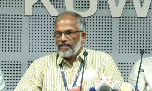 എം ജി സുരേഷ് കുമാറിന് പിഴ ചുമത്തിയത് ചട്ടപ്രകാരമെന്ന് കെ.എസ്.ഇ.ബി എം ജി സുരേഷ് കുമാറിന് പിഴ ചുമത്തിയത് ചട്ടപ്രകാരമെന്ന് കെ.എസ്.ഇ.ബി